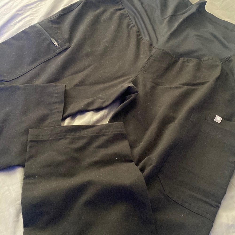 Figs Yola maternity scrub pants